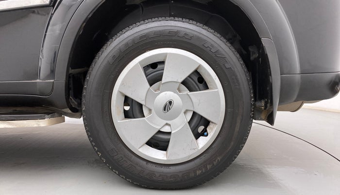 2019 Mahindra XUV500 W7, Diesel, Manual, 70,236 km, Left Rear Wheel
