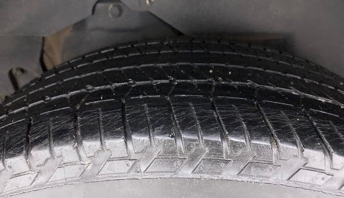 2019 Mahindra XUV500 W7, Diesel, Manual, 70,236 km, Right Rear Tyre Tread