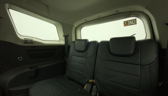 2019 Mahindra XUV500 W7, Diesel, Manual, 70,236 km, Third Seat Row ( optional )