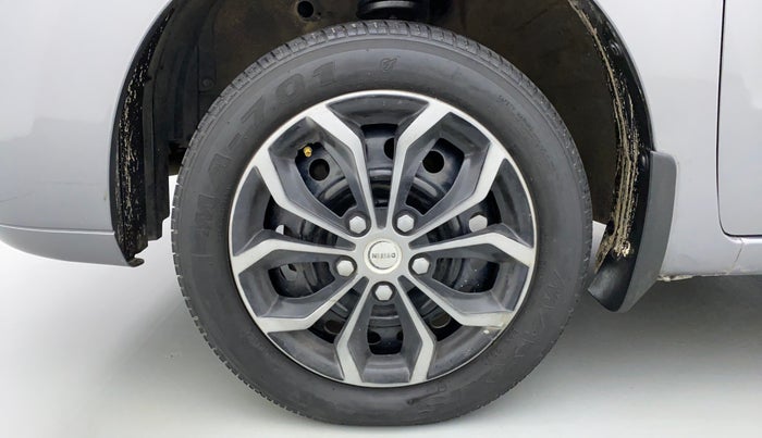 2011 Maruti Wagon R 1.0 VXI, CNG, Manual, 72,809 km, Left Front Wheel