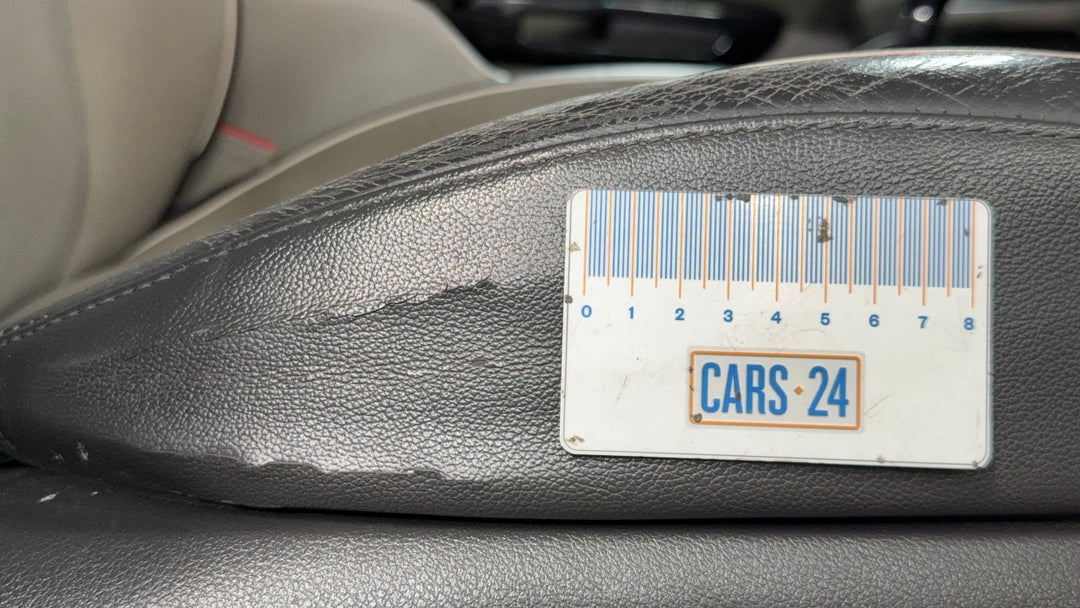 Seats Front RHS Wear