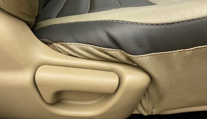 2012 Honda Brio S MT, Petrol, Manual, 35,705 km, Driver Side Adjustment Panel