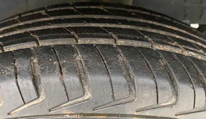2019 Renault Kwid CLIMBER 1.0, Petrol, Manual, 40,349 km, Left Rear Tyre Tread