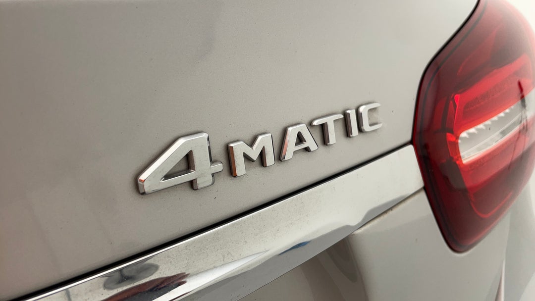 Badge (Boot Right Side)