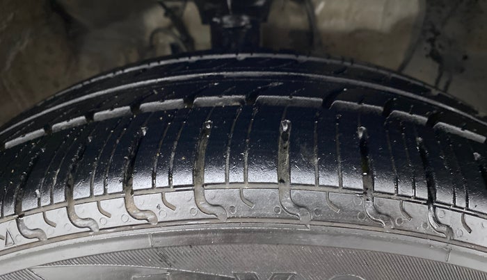 2019 Hyundai Elite i20 1.4 SPORTS PLUS CRDI, Diesel, Manual, 50,818 km, Right Front Tyre Tread