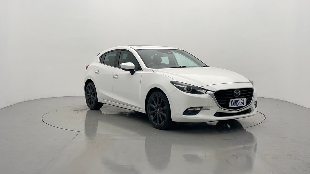 Right Front Diagonal (45- Degree) View