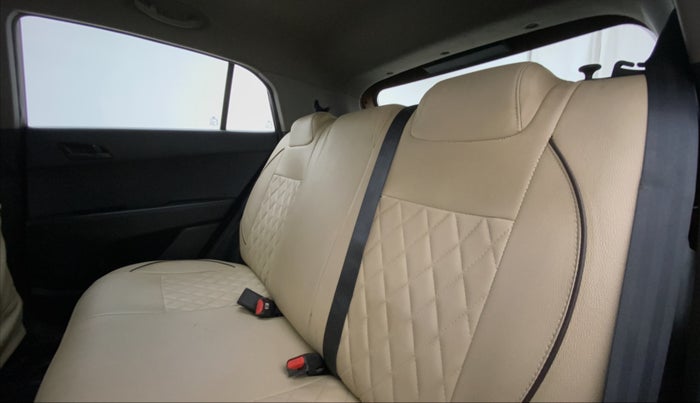 2017 Hyundai Creta E PLUS 1.6 PETROL, Petrol, Manual, 96,135 km, Right Side Rear Door Cabin