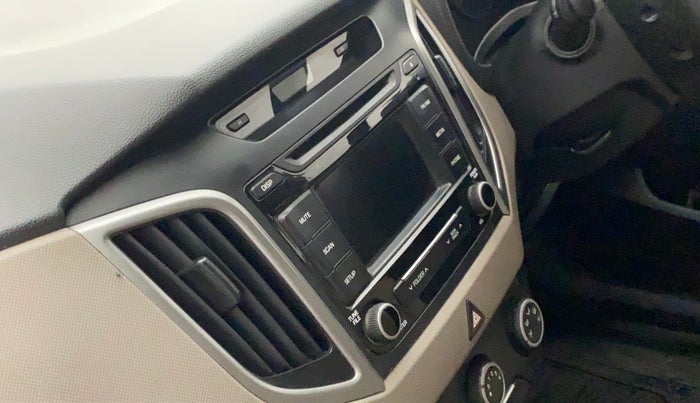 2017 Hyundai Creta E PLUS 1.6 PETROL, Petrol, Manual, 96,135 km, Infotainment system - Parking sensor not working