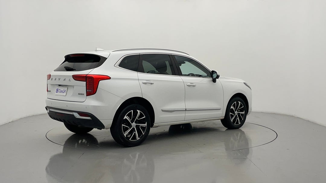 Right Back Diagonal (45- Degree) View