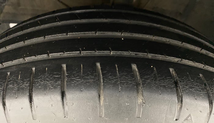 2019 Maruti Baleno RS 1.0 PETROL, Petrol, Manual, 33,614 km, Left Front Tyre Tread