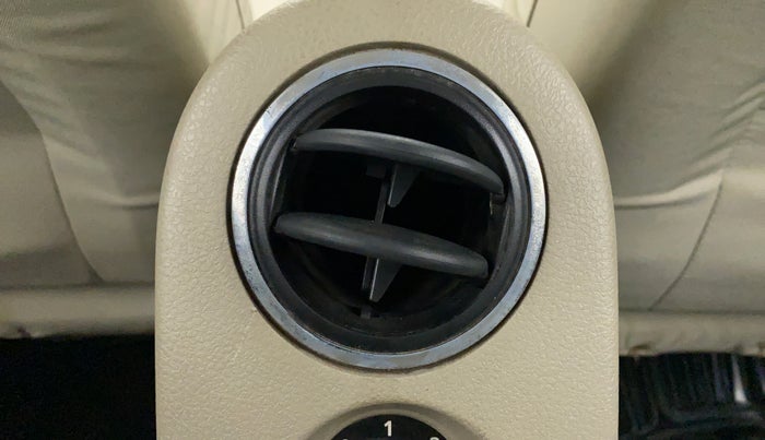 2014 Nissan Terrano XV 110 DIESEL, Diesel, Manual, 43,866 km, Rear AC Vents