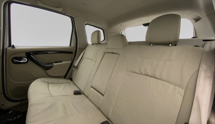 2014 Nissan Terrano XV 110 DIESEL, Diesel, Manual, 43,866 km, Right Side Rear Door Cabin