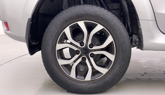 2014 Nissan Terrano XV 110 DIESEL, Diesel, Manual, 43,866 km, Right Rear Wheel