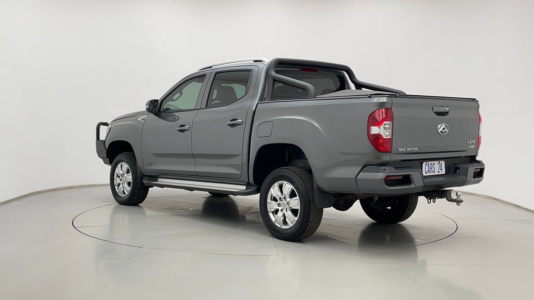 Left Back Diagonal (45- Degree) View