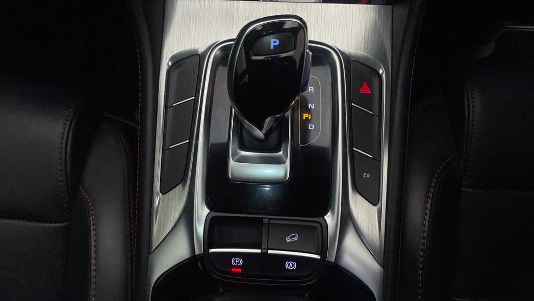 2022 MG HS +ev Phev Excite, Automatic, 6849 km, Utility Switches/Buttons