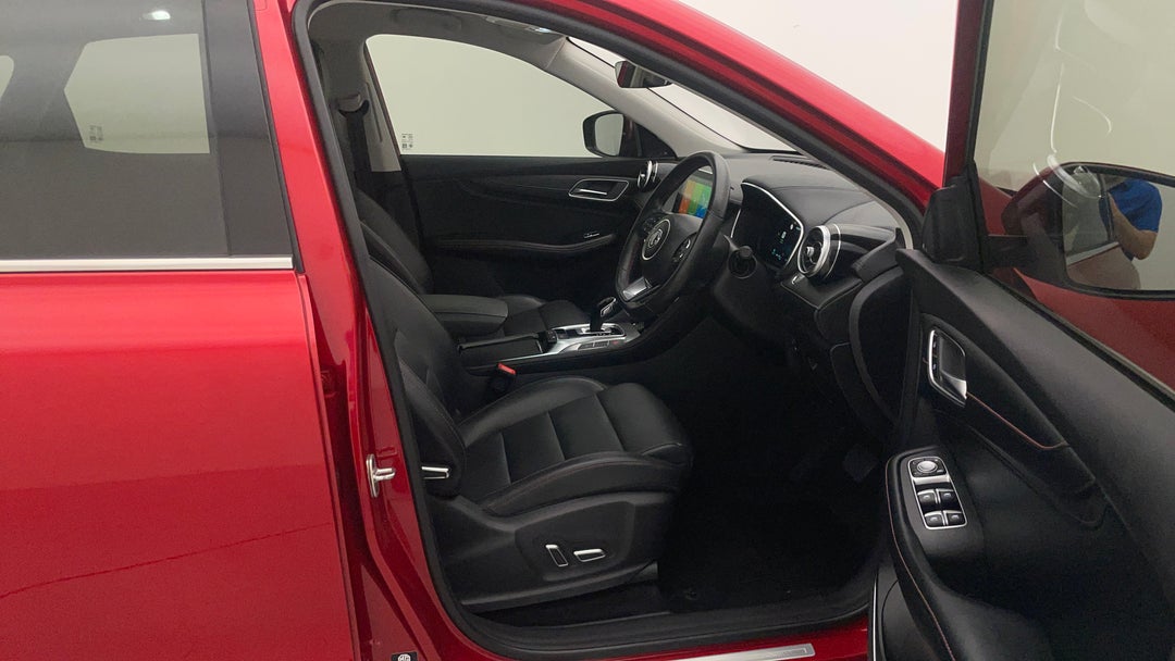 2022 MG HS +ev Phev Excite, Automatic, 6849 km, Right Side Front Door Cabin View