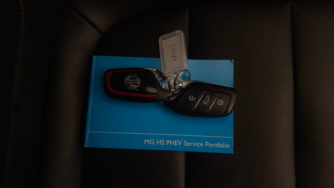 2022 MG HS +ev Phev Excite, Automatic, 6849 km, Key Close-up