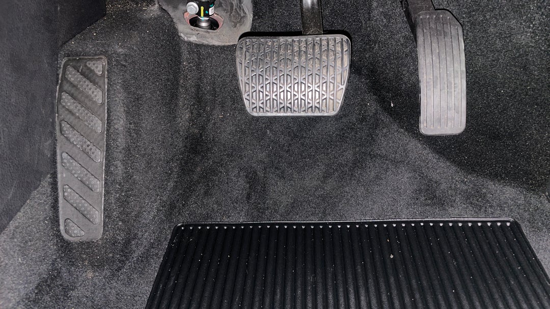 2022 MG HS +ev Phev Excite, Automatic, 6849 km, Pedals and Footmat