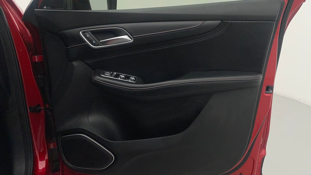 2022 MG HS +ev Phev Excite, Automatic, 6849 km, Speaker View