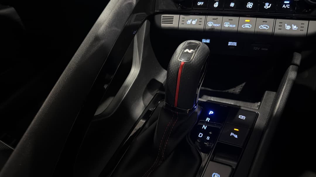 2021 Hyundai i30 N Line Premium, Automatic, 63825 km, Gear Lever 