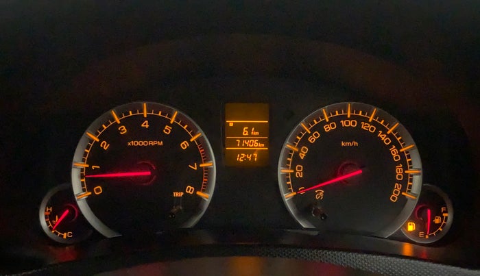 2017 Maruti Swift VXI, Petrol, Manual, 71,406 km, Odometer Image