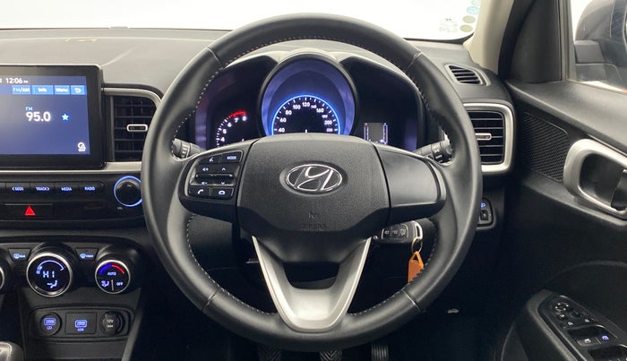 2021 Hyundai VENUE S Plus MT 1.2 Kappa, Petrol, Manual, 15,464 km, Steering Wheel Close Up