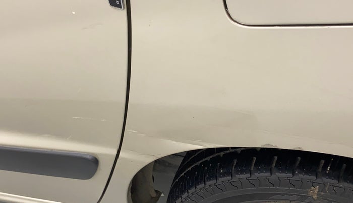 2011 Hyundai Santro Xing GLS, Petrol, Manual, 58,827 km, Left quarter panel - Minor scratches