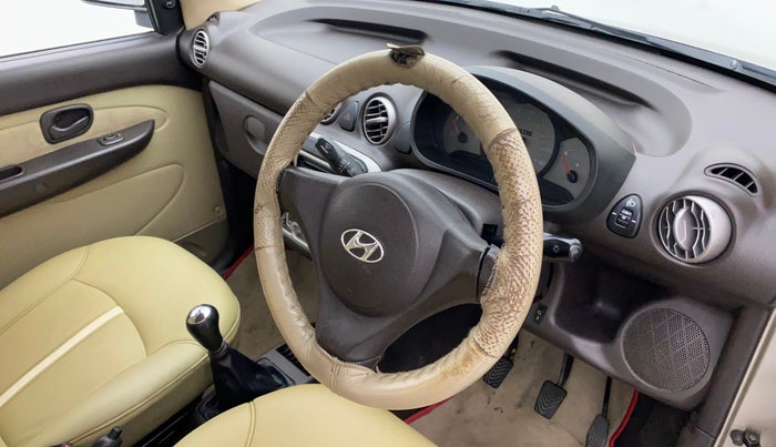 2011 Hyundai Santro Xing GLS, Petrol, Manual, 58,827 km, Steering wheel - Steering cover is minor torn