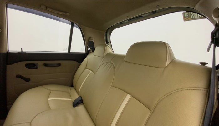 2011 Hyundai Santro Xing GLS, Petrol, Manual, 58,827 km, Right Side Rear Door Cabin