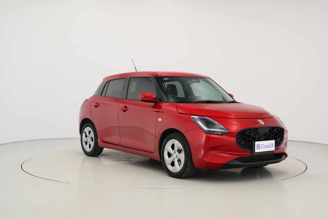 2024 Suzuki Swift Hybrid Plus, Automatic, 31166 km, Right Front Diagonal (45- Degree) View
