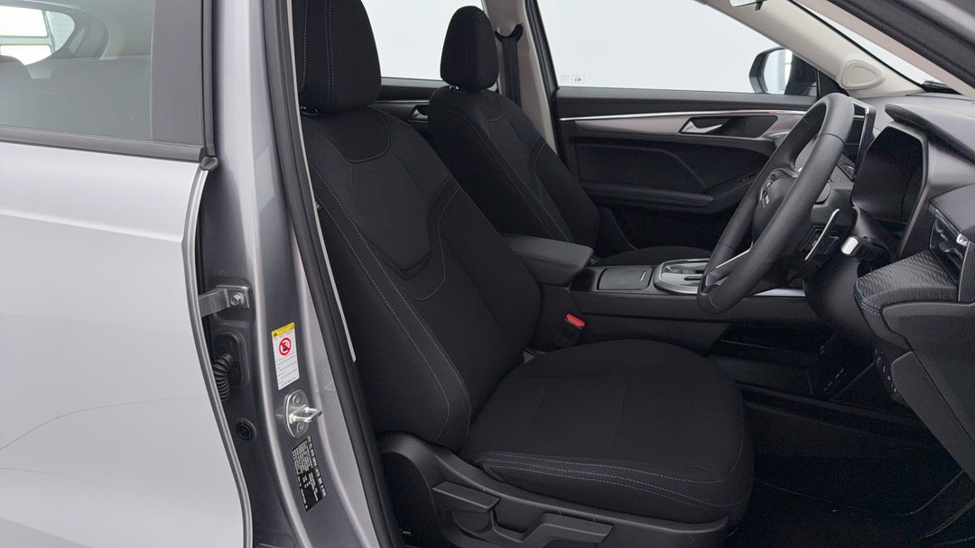 2024 GWM Haval Jolion Premium, Automatic, 8385 km, Right Side Front Door Cabin View