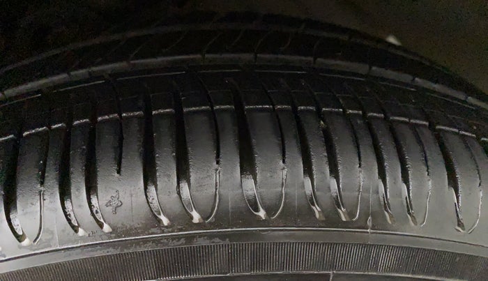 2017 Tata TIGOR XZ (O) PETROL, Petrol, Manual, 85,939 km, Left Rear Tyre Tread