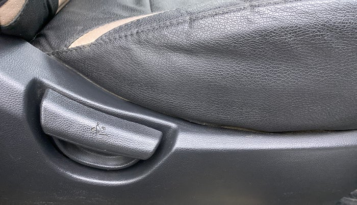 2017 Hyundai Xcent E PLUS, Petrol, Manual, 94,525 km, Driver Side Adjustment Panel