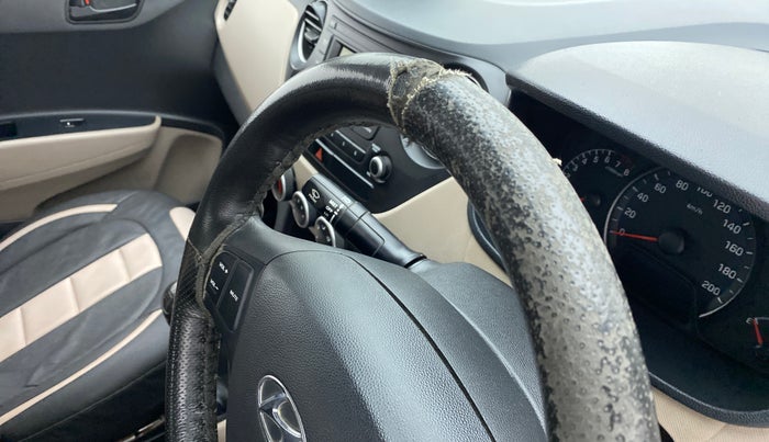 2017 Hyundai Xcent E PLUS, Petrol, Manual, 94,525 km, Steering wheel - Steering cover is minor torn