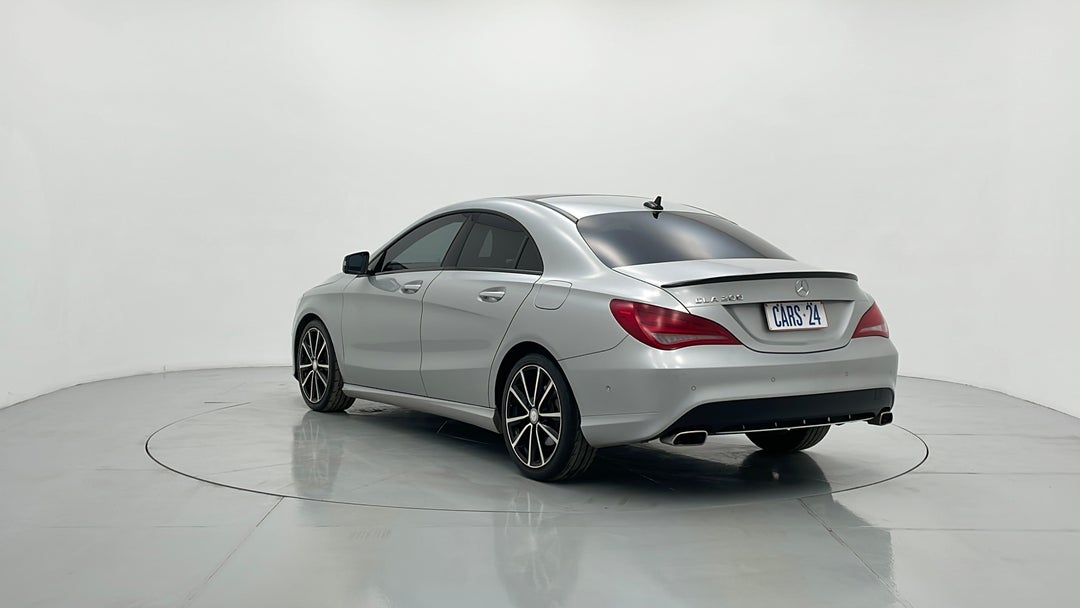 Left Back Diagonal (45- Degree) View