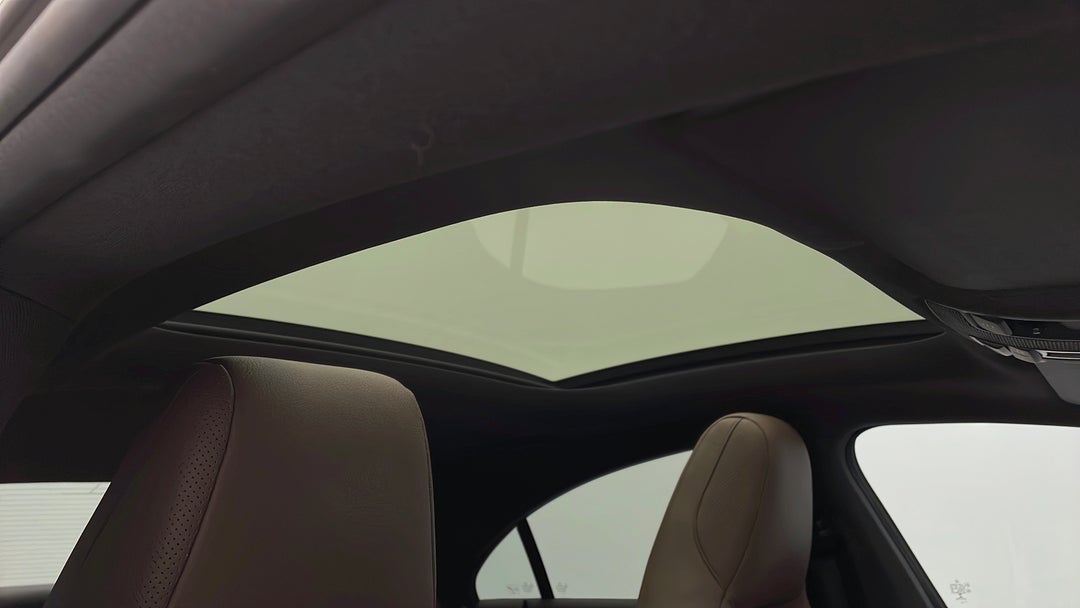 Interior Sunroof/Moonroof