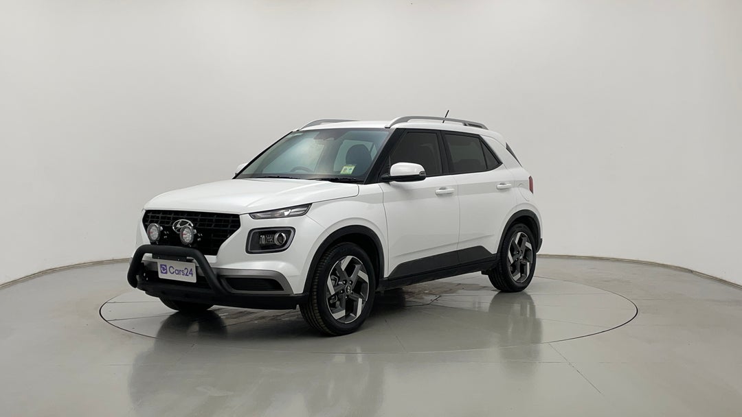 Left Front Diagonal (45- Degree) View