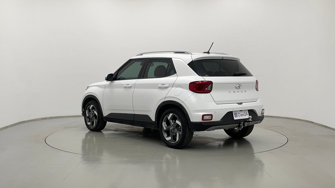 Left Back Diagonal (45- Degree) View