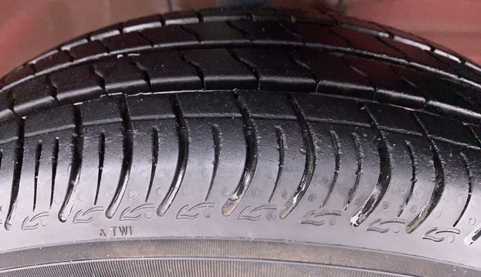 2020 Maruti S PRESSO VXI, Petrol, Manual, 3,727 km, Right Front Tyre Tread