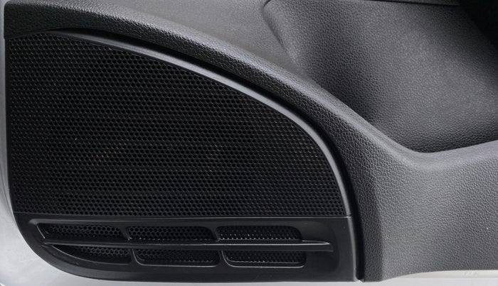 2015 Volkswagen Polo HIGHLINE1.2L PETROL, Petrol, Manual, 77,007 km, Speaker