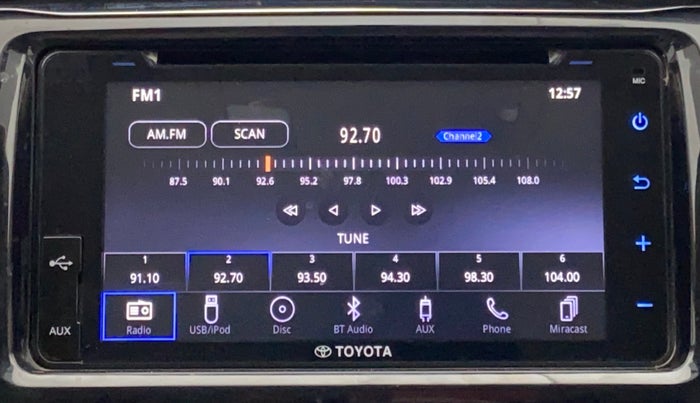 2018 Toyota YARIS V CVT, Petrol, Automatic, 59,938 km, Infotainment System