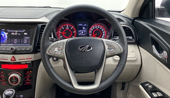 2021 Mahindra XUV300 W8(O), Diesel, Manual, 15,738 km, Steering Wheel Close Up