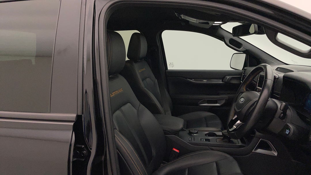 2022 Ford Ranger Wildtrak 3.0 (4x4), Automatic, 72523 km, Right Side Front Door Cabin View