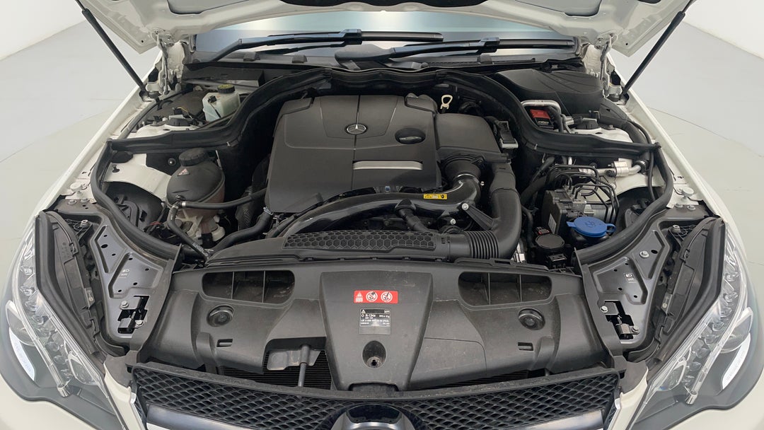 2016 Mercedes-benz E250 E250, Automatic, 75620 km, Open Bonnet (Engine)