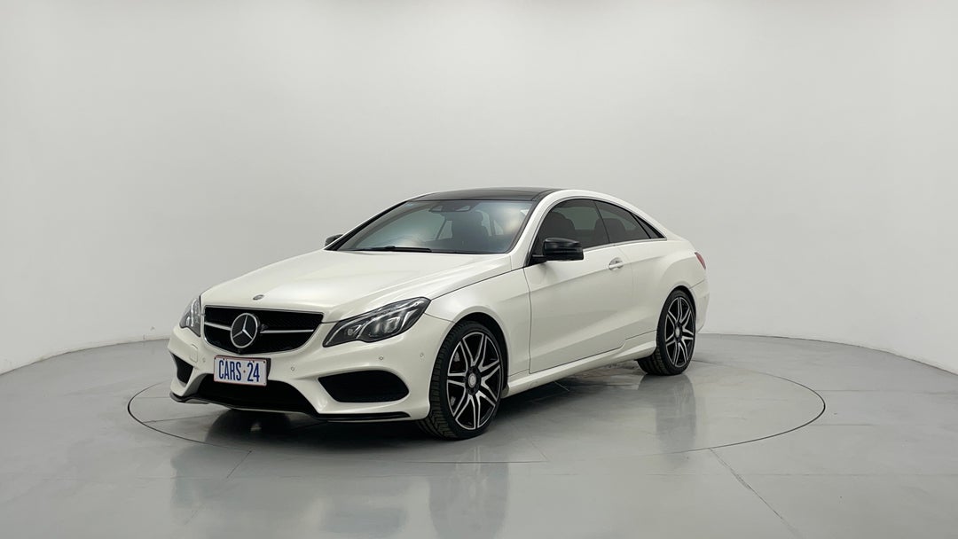 2016 Mercedes-benz E250 E250, Automatic, 75620 km, Left Front Diagonal (45- Degree) View