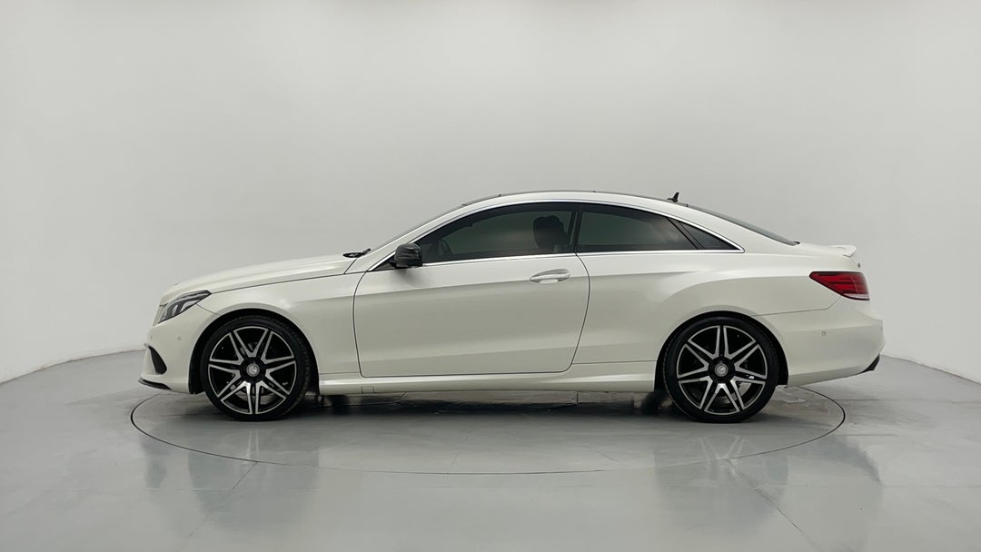 2016 Mercedes-benz E250 E250, Automatic, 75620 km, Left Side View