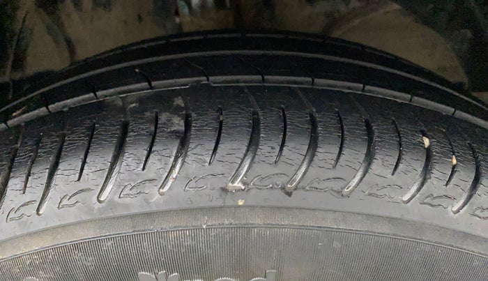 2019 Maruti Baleno SIGMA PETROL 1.2, Petrol, Manual, 32,346 km, Left Front Tyre Tread