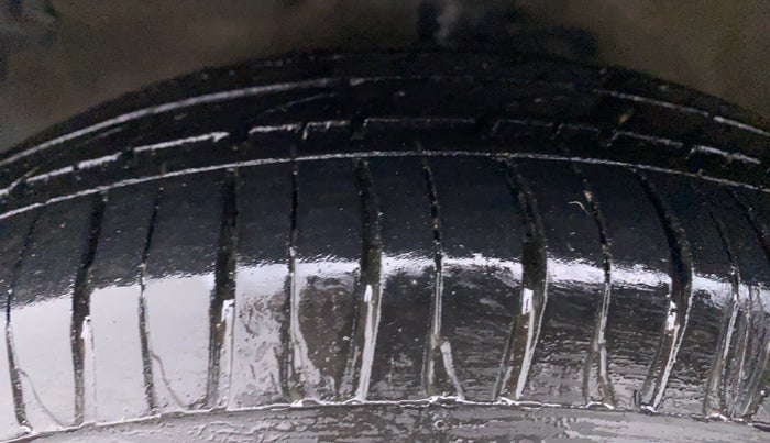 2015 Maruti Celerio ZXI AMT, Petrol, Automatic, 67,505 km, Left Front Tyre Tread