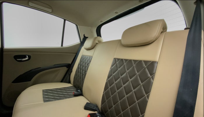 2013 Hyundai i10 SPORTZ 1.2 AT KAPPA2, Petrol, Automatic, 90,348 km, Right Side Rear Door Cabin