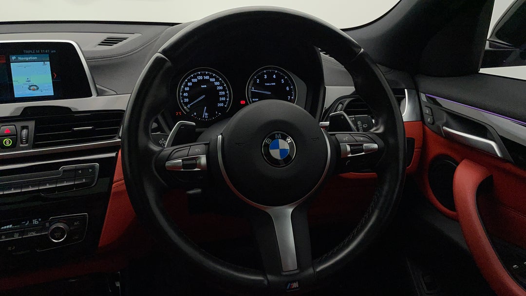 2018 BMW X2 sDrive20i M Sport, Automatic, 61915 km, Steering Wheel Close-up